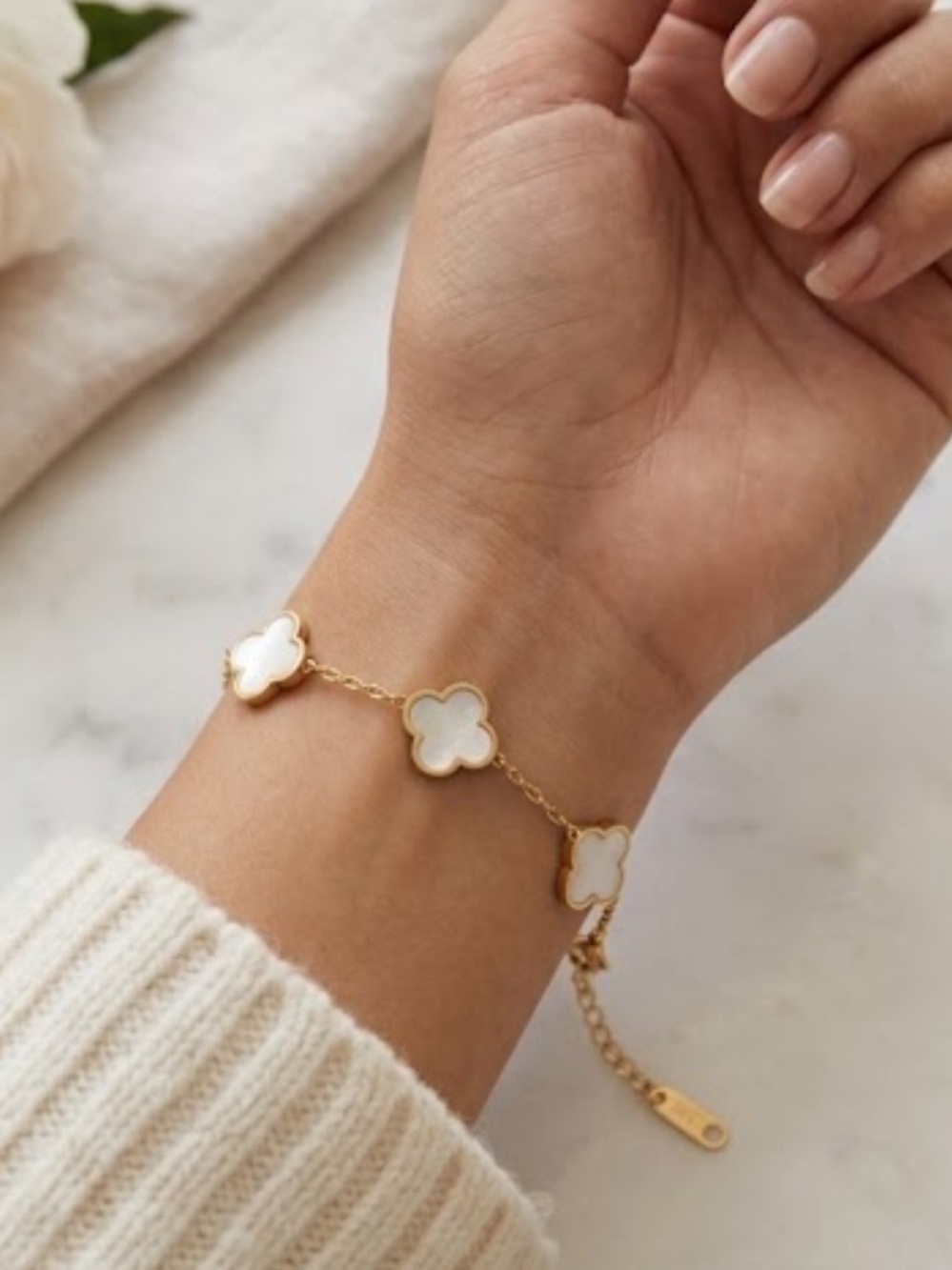 Mother of Pearl Clover Link Bracelet Gold Tone Adjustable Chain Delicate Jewelry